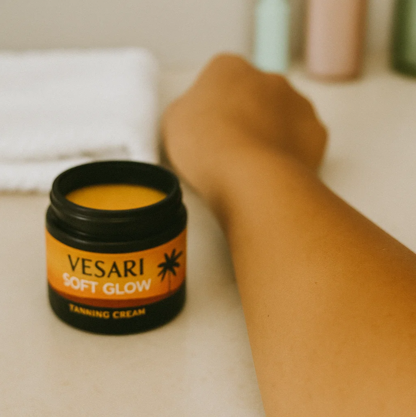 Vesari SoftGlow™ Tanning Cream