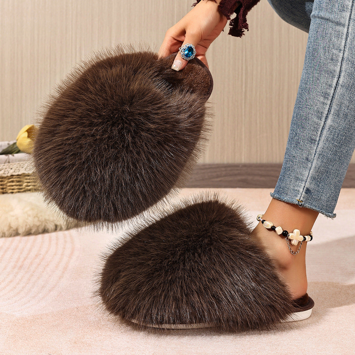 Vesari™ Fluffy Plush Slippers